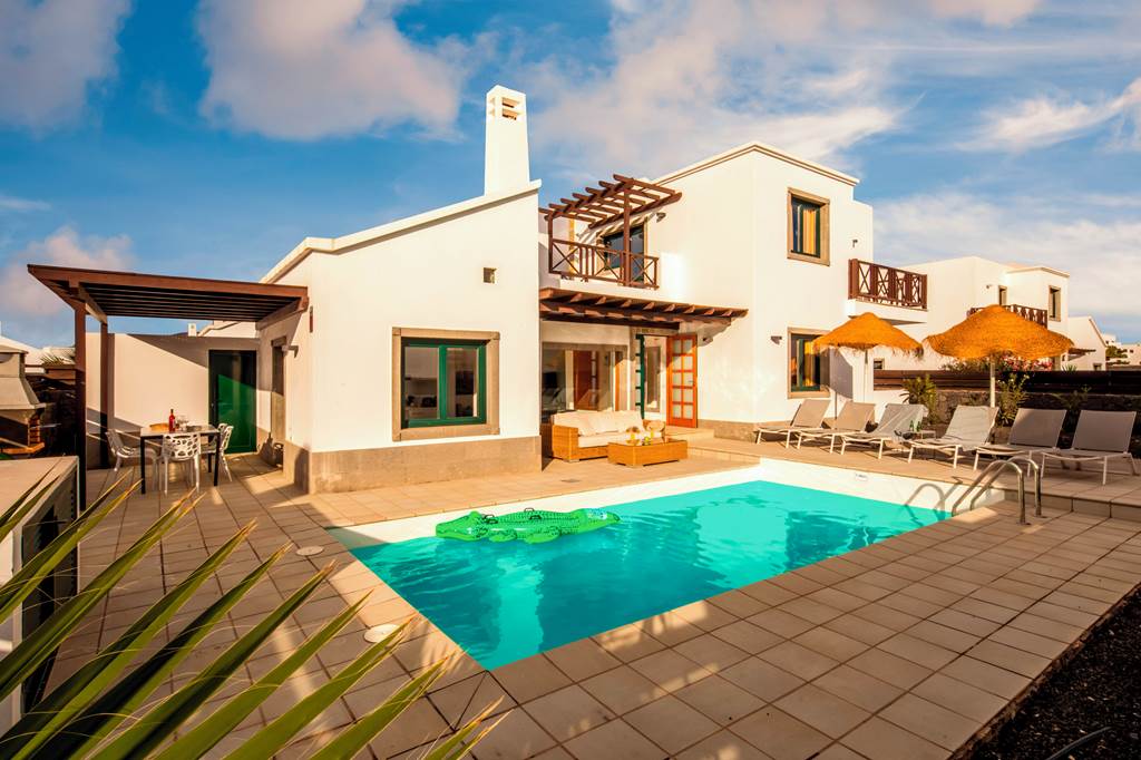 Playa Blanca Beach Mate Villas - Three Bedroom Villa